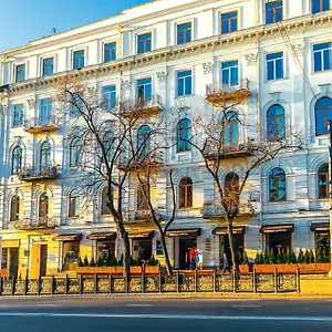 Rustaveli Hotel מלון